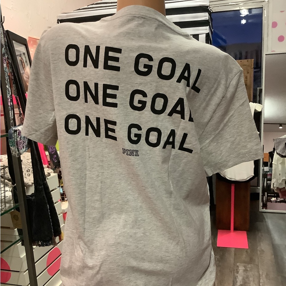 Victoria’s Secret PINK Pelotonia Campus tee